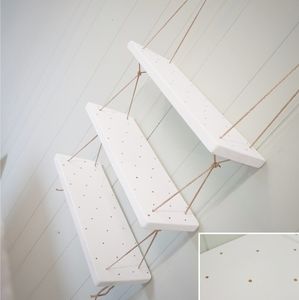 Hanging shelf
